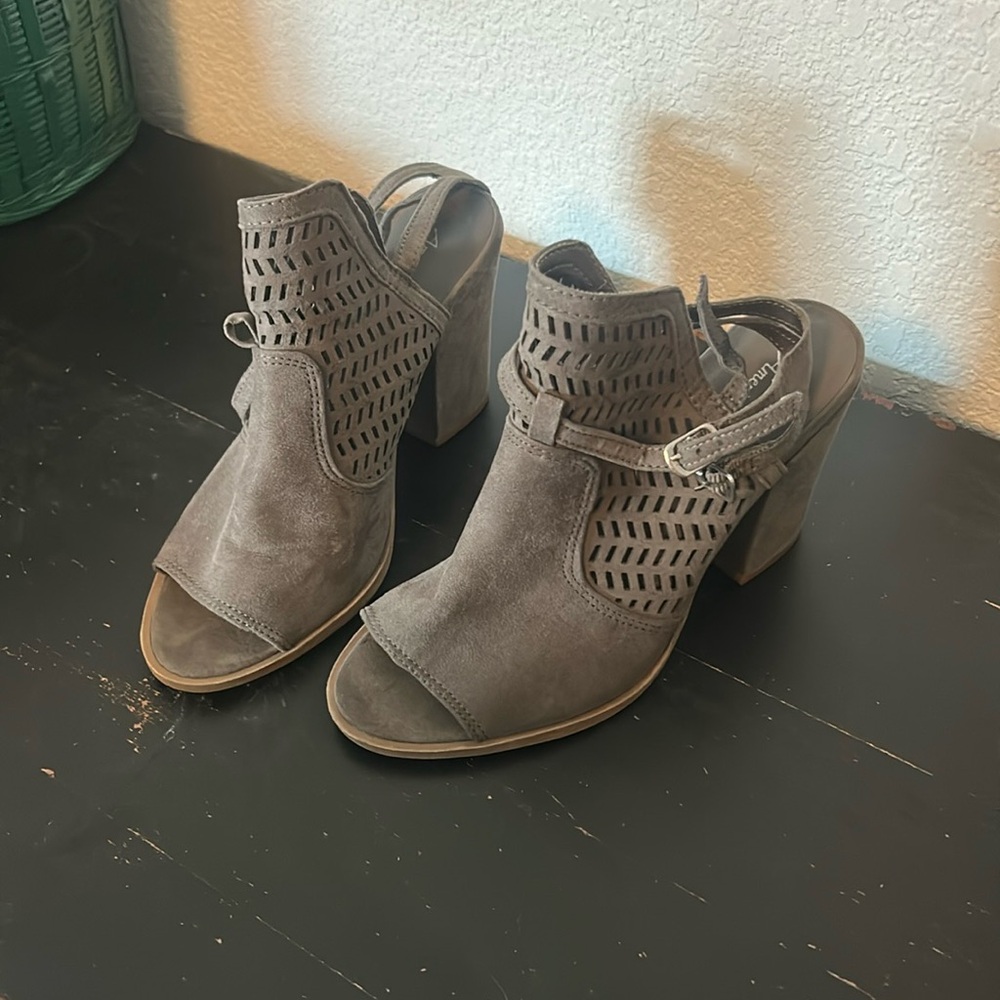 American Eagle booties